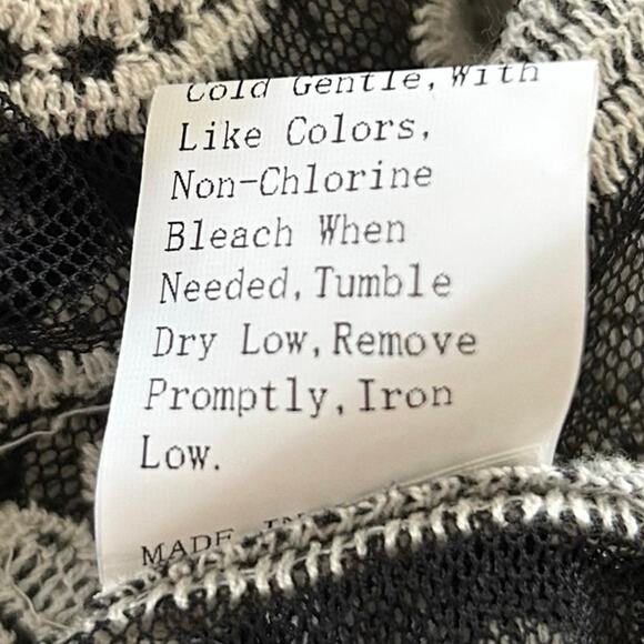 Chic Boho Black and Cream Lace Floral Duster💞 - Picture 7 of 7